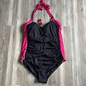 NWT The Avenue One Piece Swimsuit Black And Pink With Halter Top Size 22